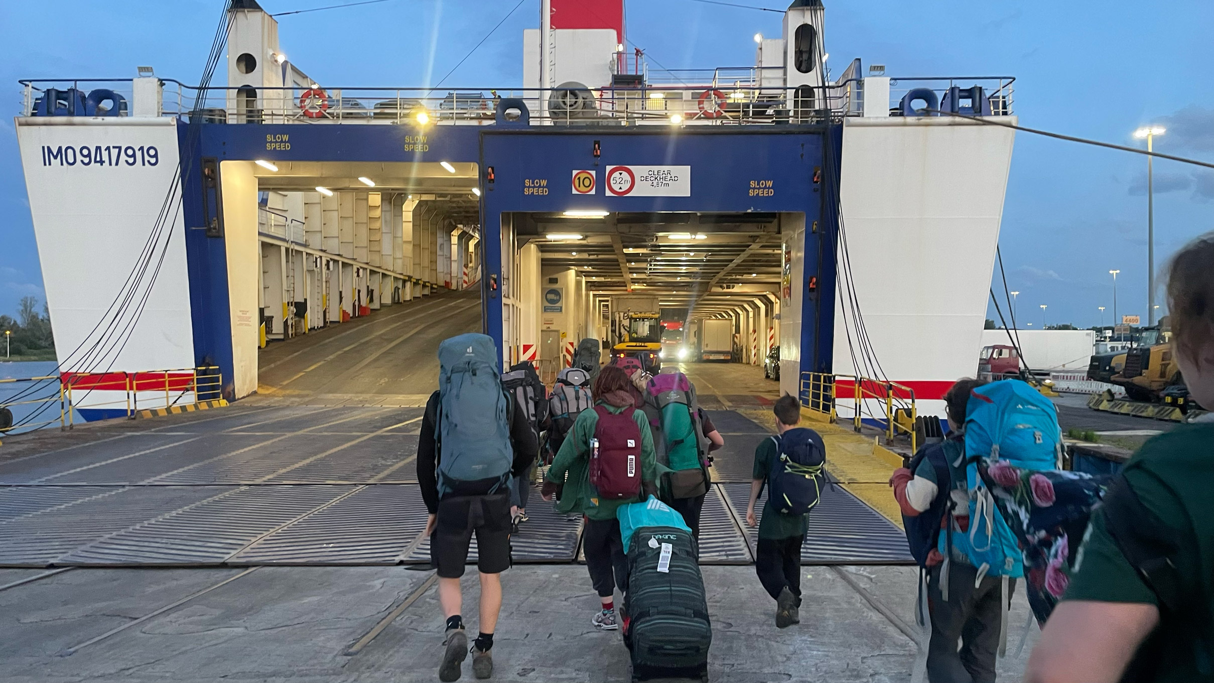 Tag 1 – Zwischen entspannter Anreise und verlorenem Elfmeterschiessen